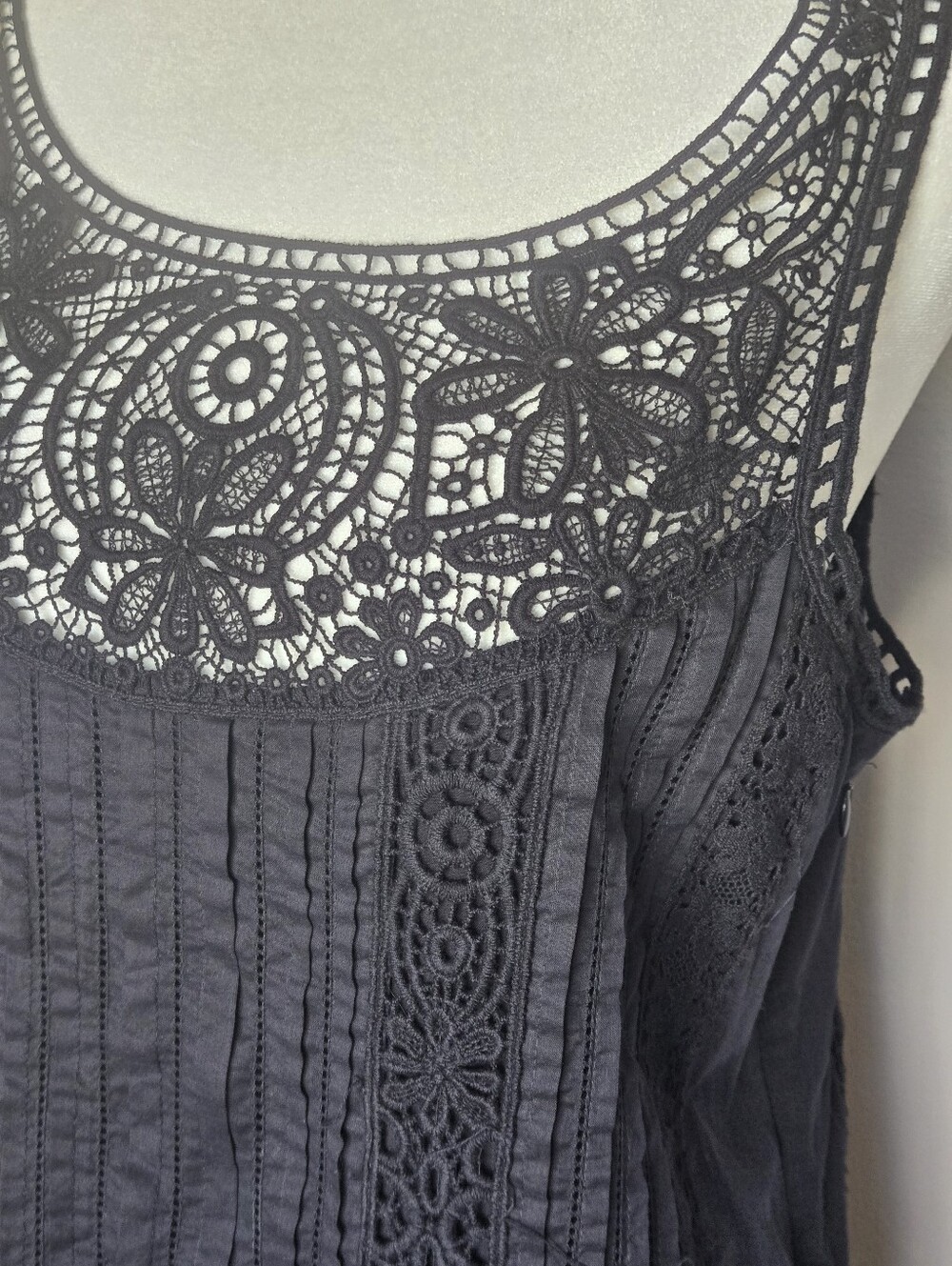 Sundance Amira Black Lace Yoke Crochet Bohemian Sleeveless Mini Dress Size M - Picture 5 of 11